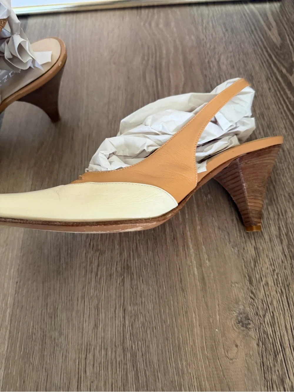 Vintage Mazzini Two toned Italian leather sling back